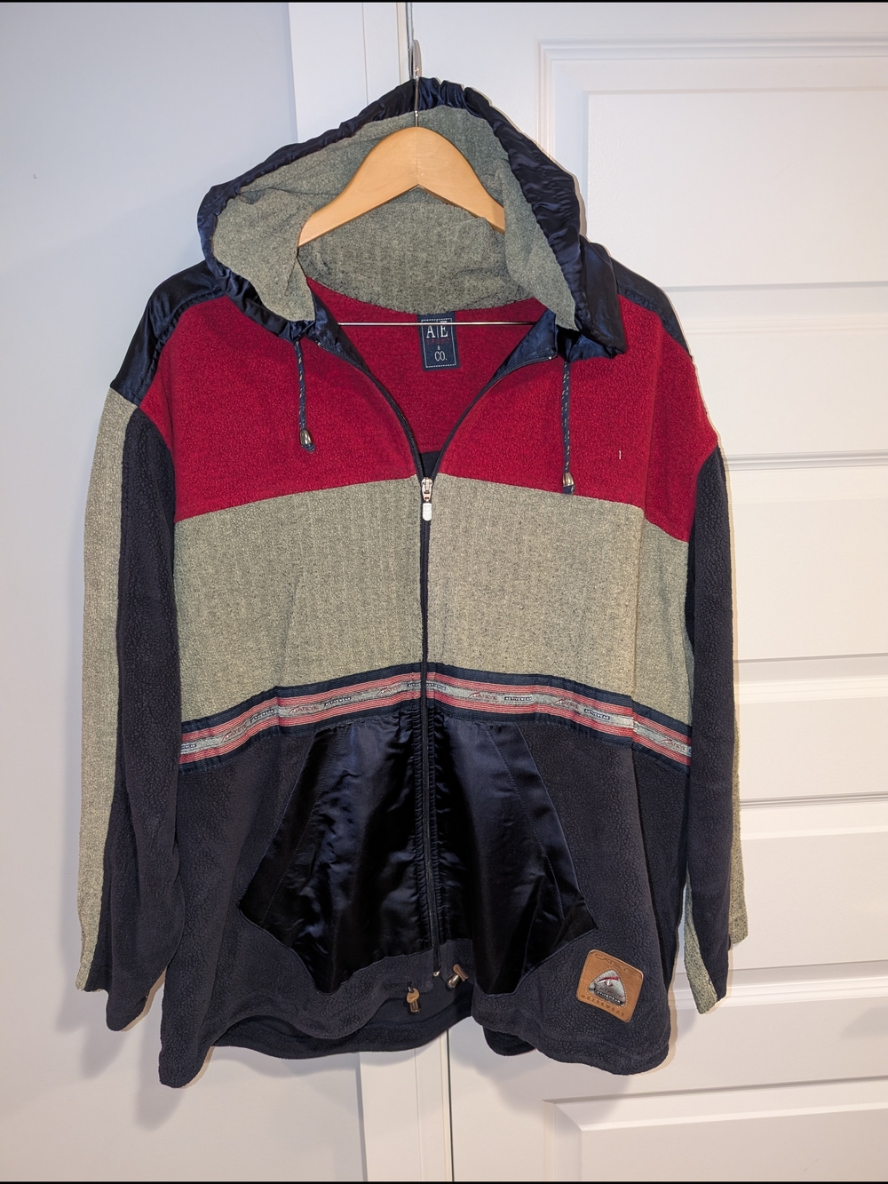 Vintage Y2K AE Sport & Co. Red and Gray Hooded Zip Jacket